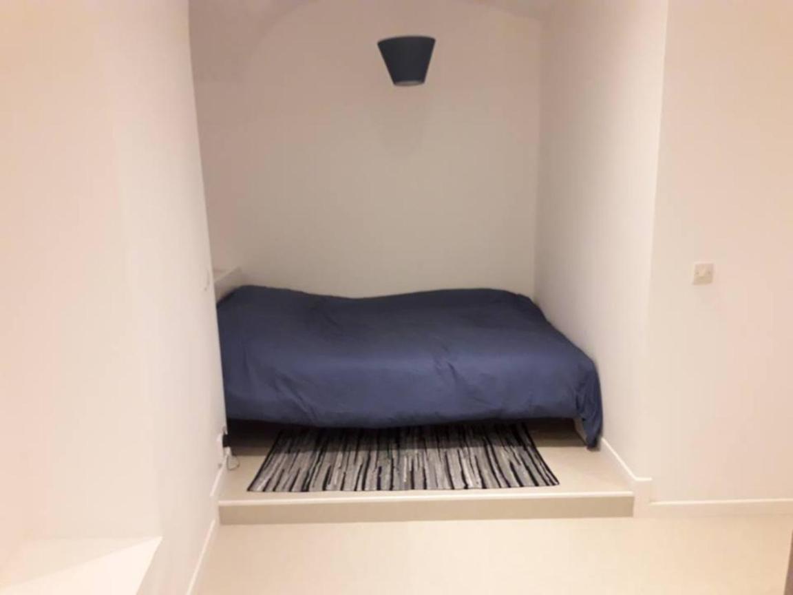 Casanova's Flat Very Close To Downtown Apartment